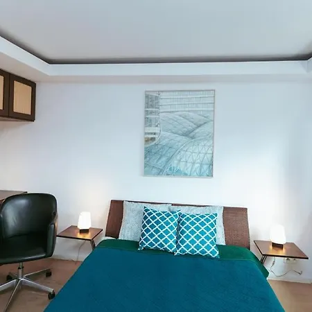 In The Heart Of Warsaw! * 바르샤바